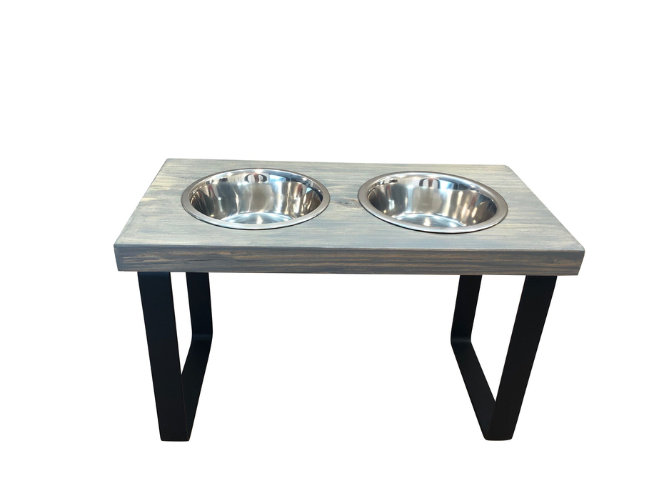 Metal dog bowl feeder